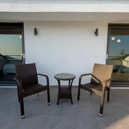 فيلة Luxury 5 Star With Stunning Views, White Wings 1002 *