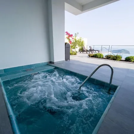 Luxury 5 Star With Stunning Views, White Wings 1002 *