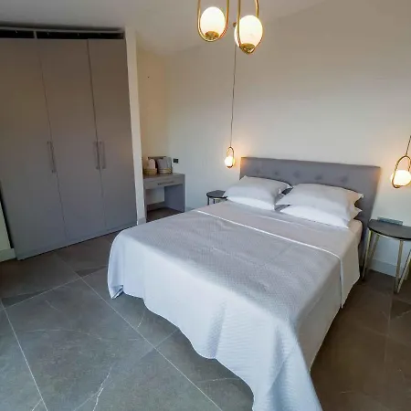 Luxury 5 Star With Stunning Views, White Wings 1002